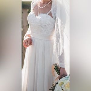 Wedding dress - ivory and champagne